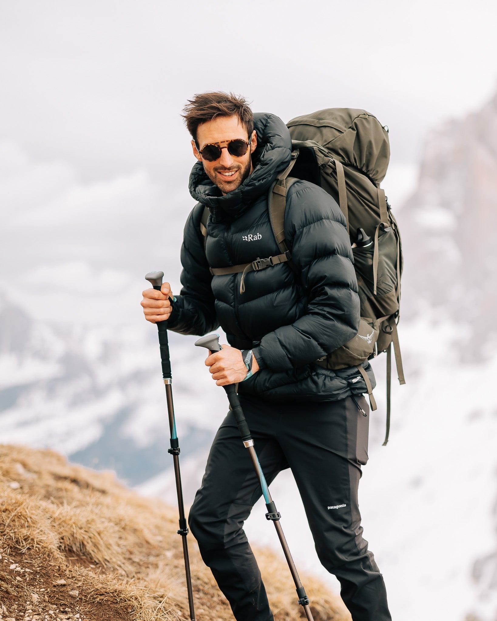 Sunglasses for snow trekking on sale